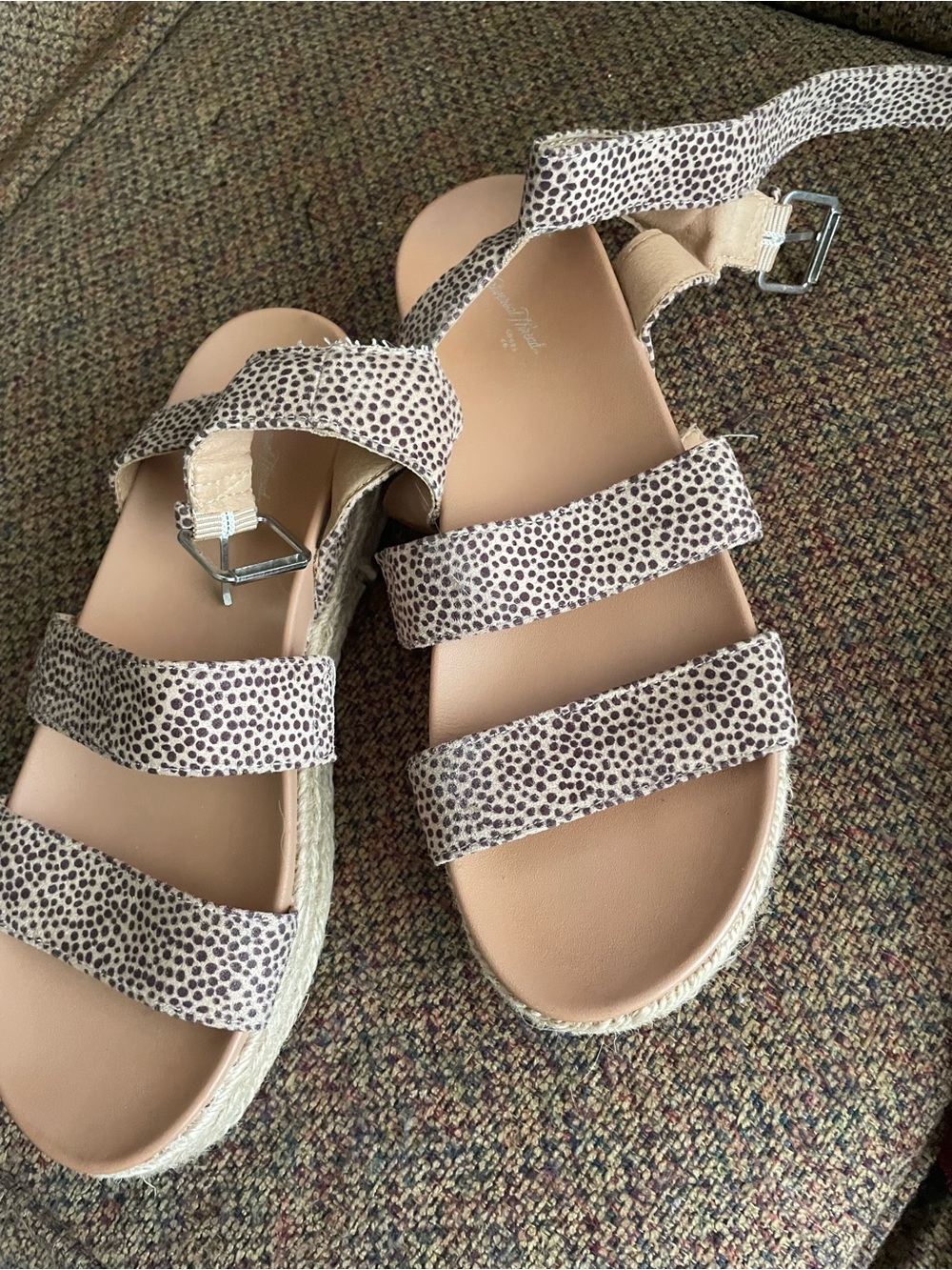 Universal Thread Leopard-Print Espadrille Platform Sandals - Picture 2 of 5
